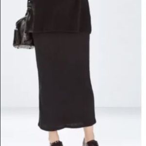 NWOT Black tube skirt with knee high slit at back